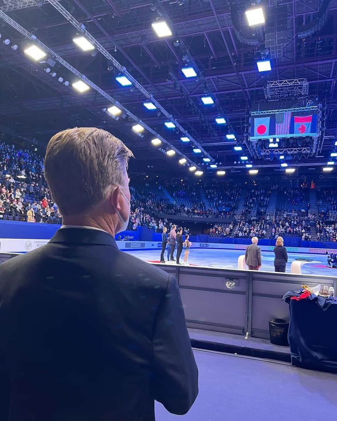アレクサ・シメカのインスタグラム：「Proud coach 🫶🏻(Worlds 2022) We are grinding. Going to make you proud again! 💜」