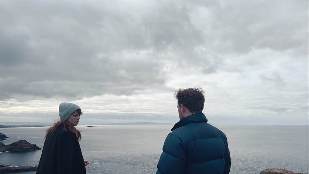 シエンナ・ギロリーさんのインスタグラム写真 - (シエンナ・ギロリーInstagram)「Irresistible…ever dreamed of pushing someone(s) off a cliff ? 💦  @charlottehope8 @callumwoodhouse」3月5日 6時12分 - guilloryguillorybe
