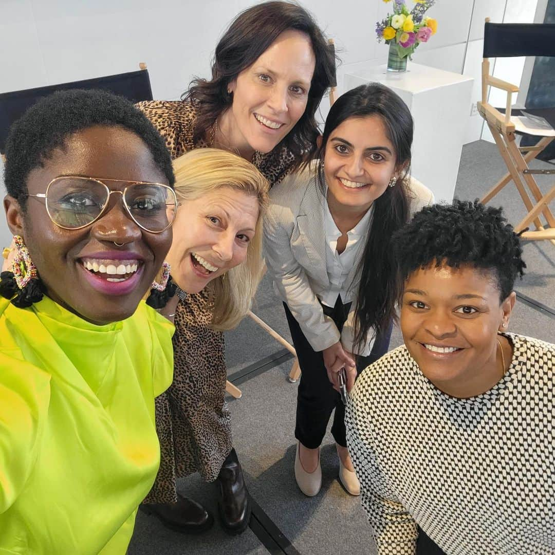 アナベス・ギッシュのインスタグラム：「A few pics from our very meaningful conversation today on Resilience and Risk (and a few other R words) as facilitated by the most eloquent Alexandra Zagbayou. I was honored to be amongst these powerhouse women and fellow Duke alumna: Lesley Jane Seymour, Alana Beard and Suhani Jalota, as well as hundreds of our phenomenal Duke peers. Thank you Sterly and Jen for inviting us to take part in such a real conversation, and a truly profound weekend. #womensweekend @dukealumni」