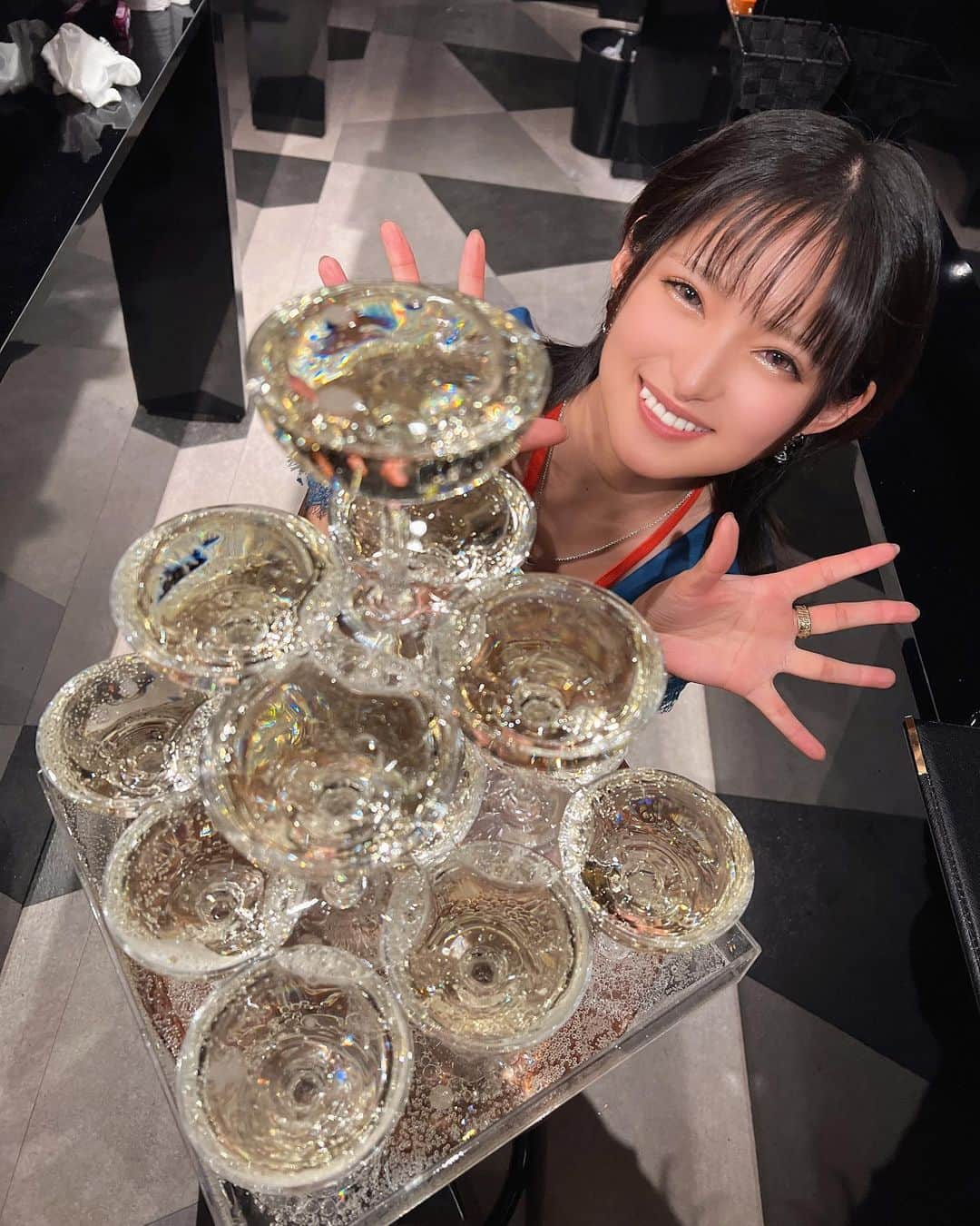 渚みつきさんのインスタグラム写真 - (渚みつきInstagram)「SODLAND プレミアム出勤🥂🍾 ご来店ありがとうございました🫶   #すごく楽しかったね  #でもみんなシモ求めすぎ 笑  #オプションにはないんだから ！  #内緒なこともしたね  #それもスリルありのサービス  #楽しんでもらえたかな」3月5日 7時36分 - __nagisa_mitsuki__