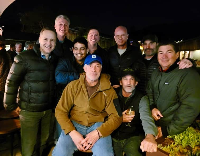 チャド・ロウさんのインスタグラム写真 - (チャド・ロウInstagram)「Had the opportunity to gather with a bunch of old teammates, and kids I grew up with, to honor the memory of our incredible coach, Doug O’Brien. Mr. O’Brien was a humble, sturdy, retired Navy veteran, and a retired fireman who helped shape all of our lives. He coached Malibu Little League for 27 years. But, he was more than just a coach, he was, in many ways, a father figure to all of the kid’s fortunate enough to play for him. He died peacefully at the age of 90. What a life!  (See us then and now!)   My condolences to his extended family. His legacy will always live on. 🙏🏼」3月5日 8時12分 - ichadlowe