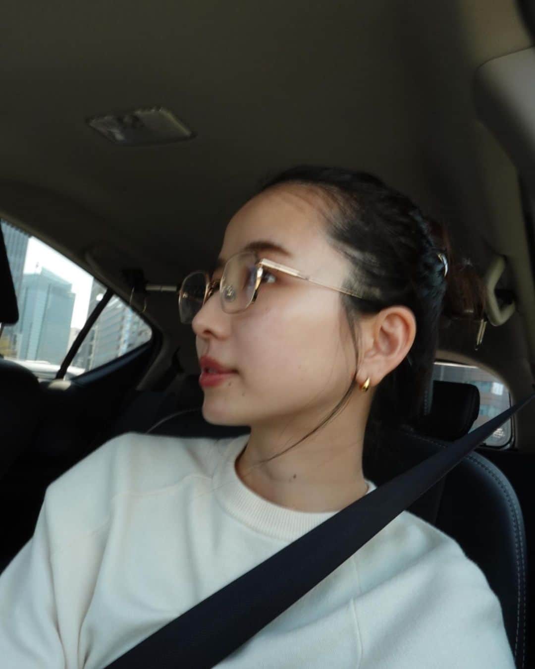 小嶋梨奈のインスタグラム：「合間にちょろっとかっぱ橋でお買い物ー。 かっぱ橋がまるで夢の世界♡ 大人になったってことかしら、🙂（そもそも大人）」