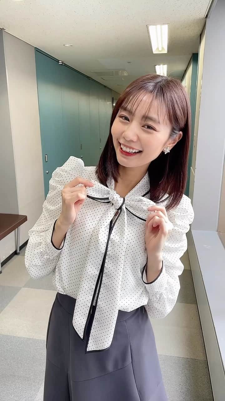 杉浦みずきのインスタグラム：「リボン×ドット×パフスリーブ×モノトーン＝最強可愛い😉❤︎🎀」