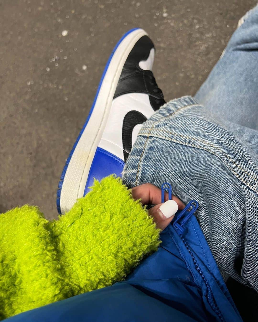 やまとさんのインスタグラム写真 - (やまとInstagram)「🖇💛💙  Sweater: @miharayasuhiro_official  Down vest: @off____white  Denim: @balenciaga  Sneaker: @nike × @fujiwarahiroshi  #sneakers #y_kicks」3月5日 19時56分 - com.yamato