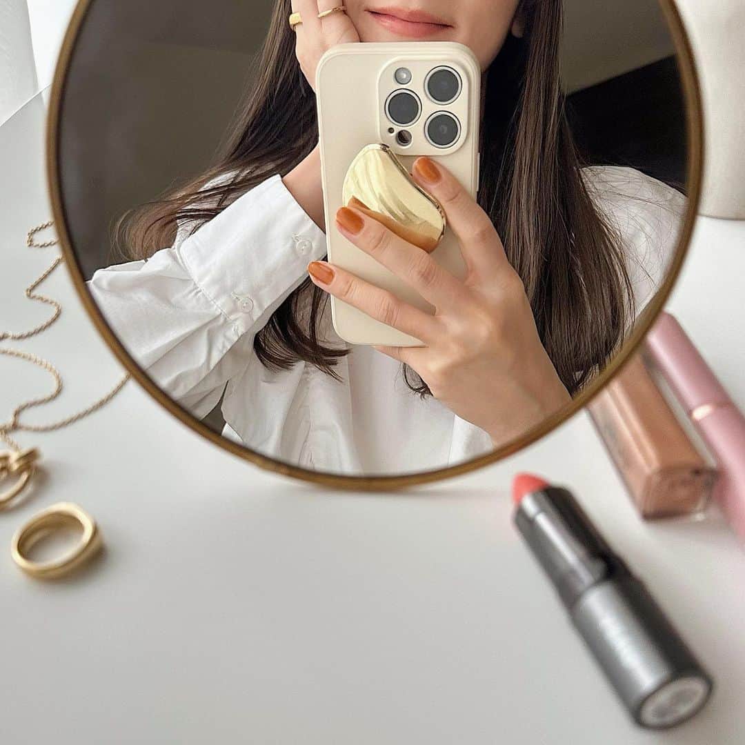 小川陽香のインスタグラム：「最近のメイク ㅤ 明るい色のリップ好きでこれもお気に入りのひとつ🩰 @yeau_official affection matte lip stick 06  ㅤ ㅤ パーソナルカラー的にもね◎ 春っぽい🫶🏻🌸🤍 ㅤ ㅤ #yeau #春メイク #イエベ春」