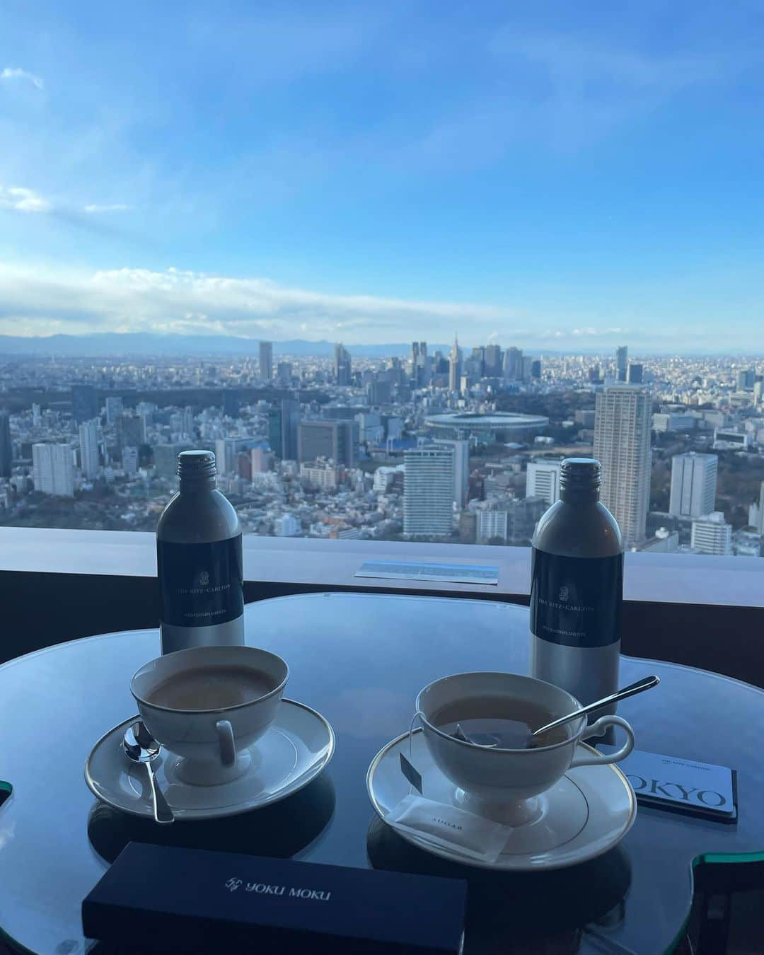 林愛莉さんのインスタグラム写真 - (林愛莉Instagram)「stay at @ritzcarltontokyo   Marriott Bonvoyのゴールドエリート特典のおかげで、 次の日も14時までゆっくりホカンスできました😌  #リッツカールトン東京  #tokyohotel」3月5日 20時26分 - rinairi_0127