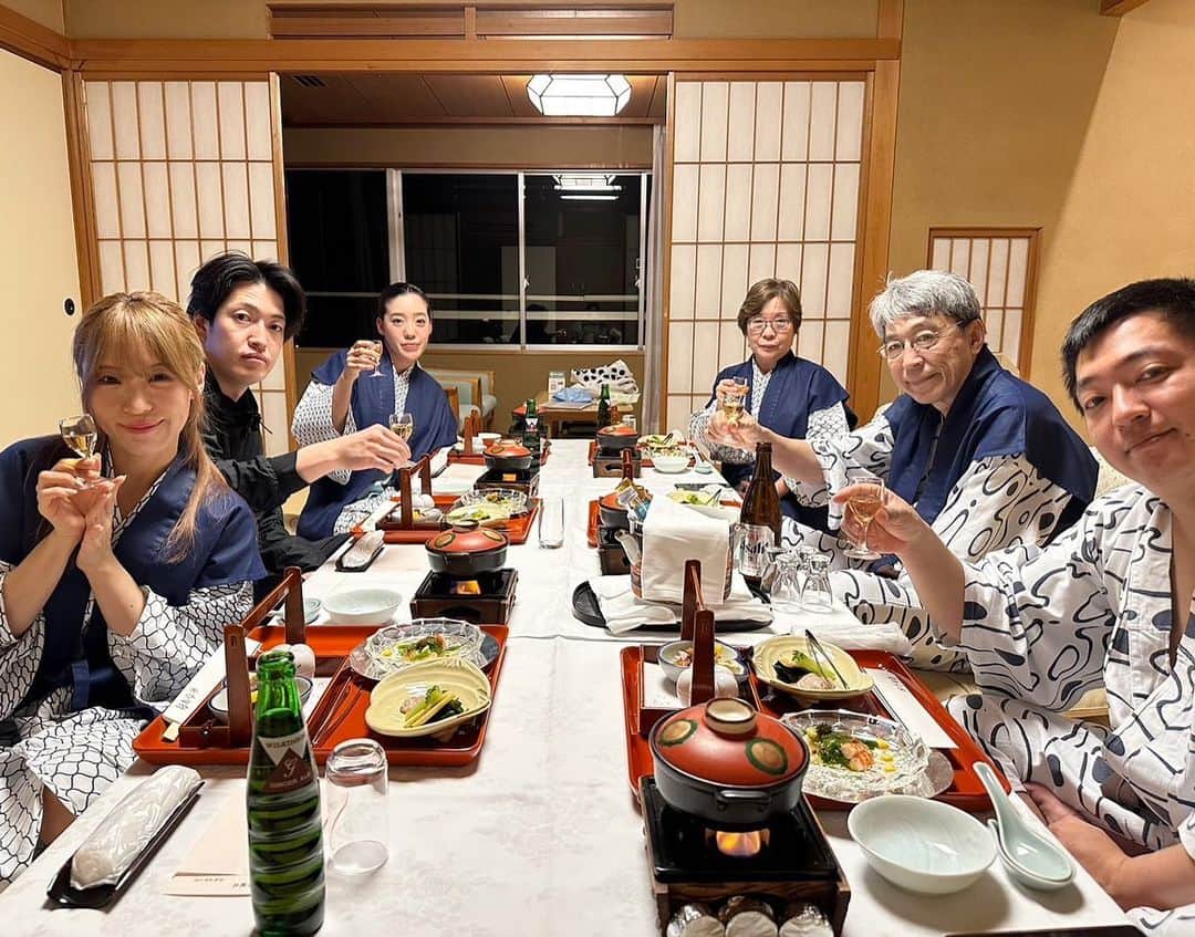 のインスタグラム：「家族旅行で下呂温泉に来ました♨️  #下呂温泉 #水明館 #家族旅行 #岐阜 #温泉#gerogerobutterstand #食べ歩き」