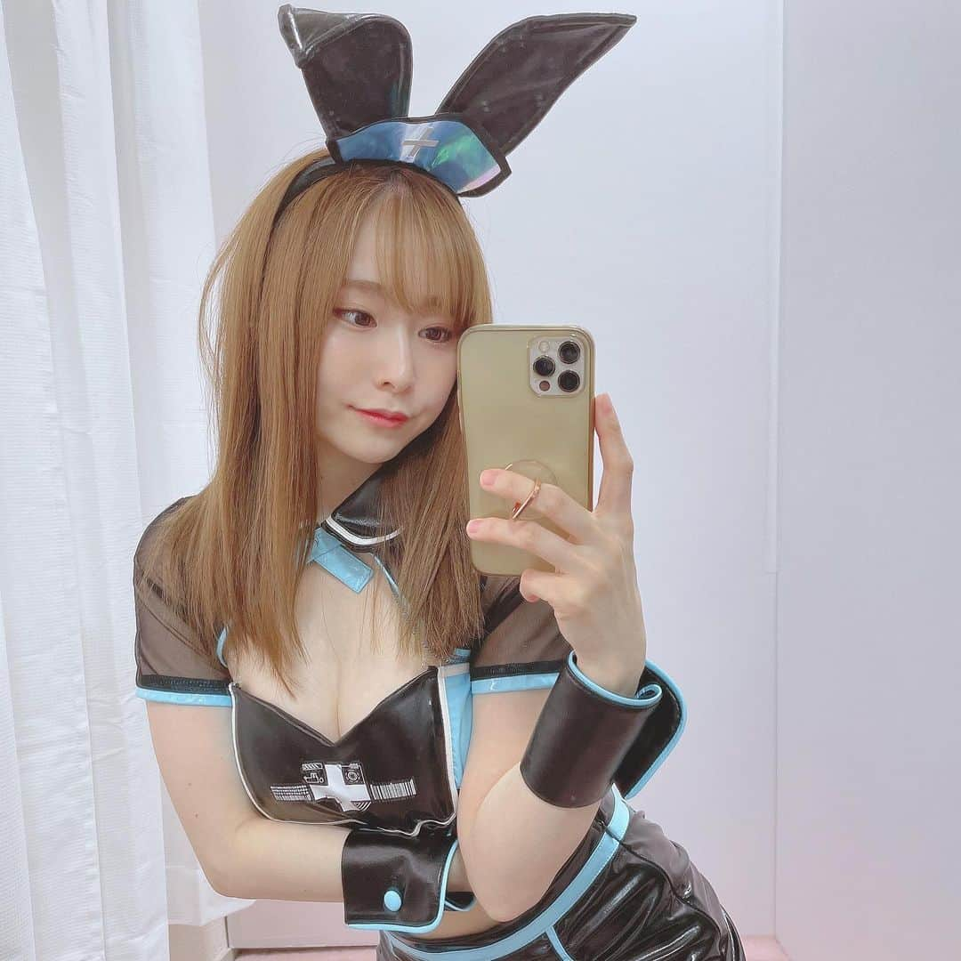 逢坂愛のインスタグラム：「メカニックナース🐰 大きい写真や他の写真を見たい方はファンティアへ #aisakamegumi #逢坂愛 #instagram #like #model #モデル #写真好きな人と繋がりたい #写真撮ってる人と繋がりたい #写真 #love #me #instagood #instalike #instamood #instalove #instafollow #instapic #instaphoto #girl #girls #ファインダー越しの私の世界 #pic #pics_jp #follow #followme」