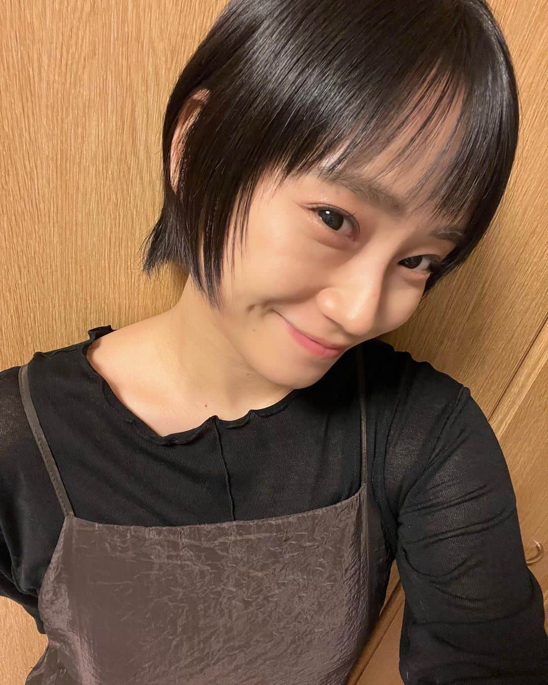 山内優花のインスタグラム：「💇‍♀️🤍🌝」