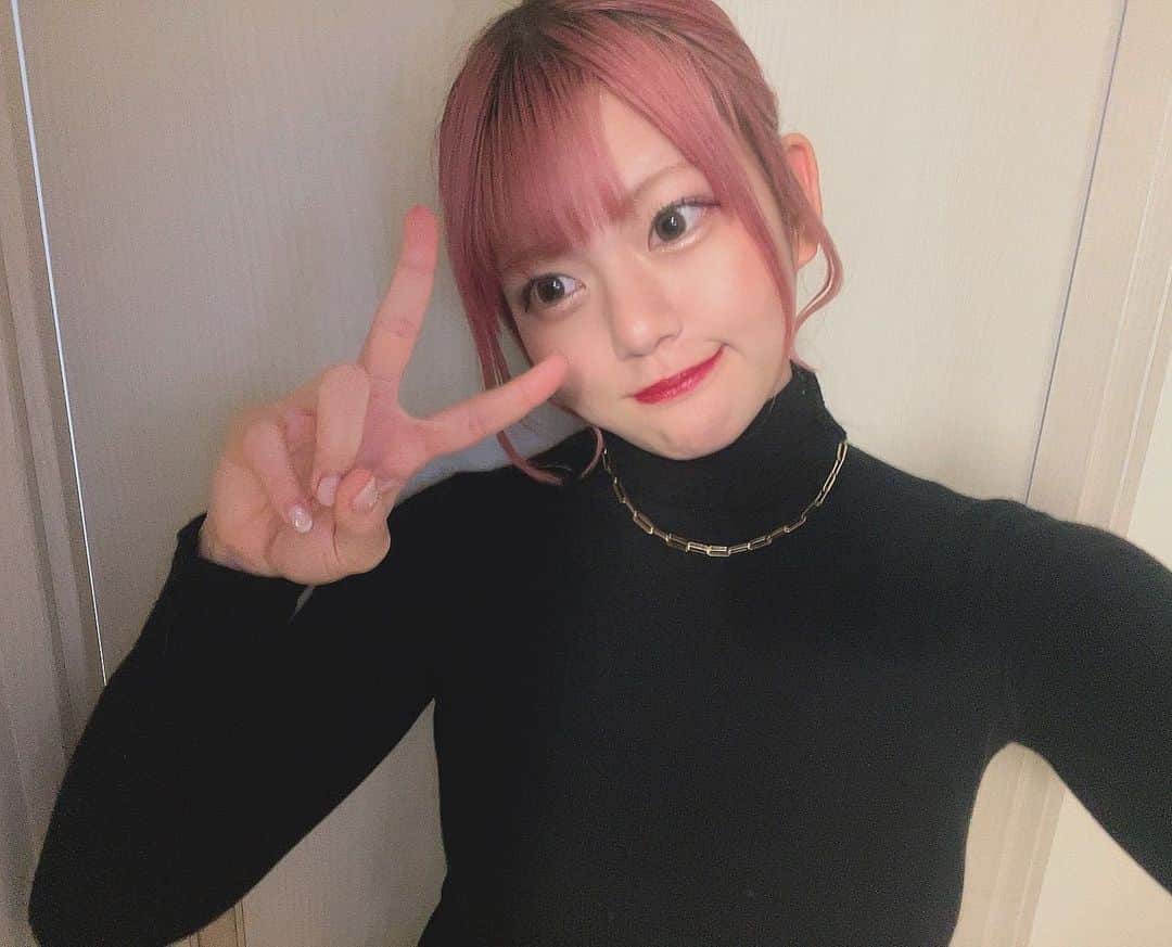 のインスタグラム：「大人っぽいnecklace😌🤝✨  @thelimely #LIMELY #ライムリー #肌に優しいアクセサリー #つけっぱなし #金属アレルギー対応 #316l #サージカルステンレス #ちょっとしたプレゼント」