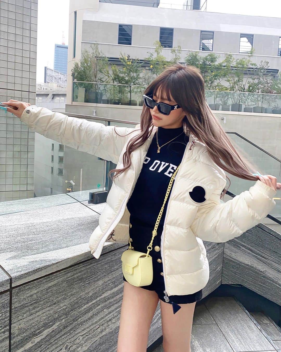 アンジェリカのインスタグラム：「𝐍𝐞𝐰 𝐡𝐚𝐢𝐫 🖤🤍🖤 ━━━━━━━━━━━━━━━ . @ankhcross_ikebukuro_north  @ankhcross_official  @ankhcross_chihiro  ━━━━━━━━━━━━━━━」