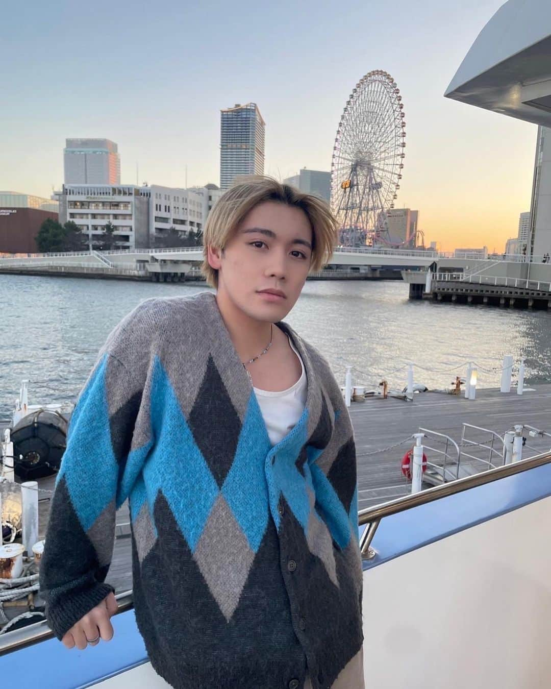 佐藤颯太のインスタグラム：「Yokohama🙂🙂 ・ ・ ・ ・ ・  #rodeocrowns  #横浜 #おすすめ #fyp  #japan  #셀카샷  #셀카  #패션  #데일리룩  #dailylook  #오오티디 #얼스타그 #셀카그램」