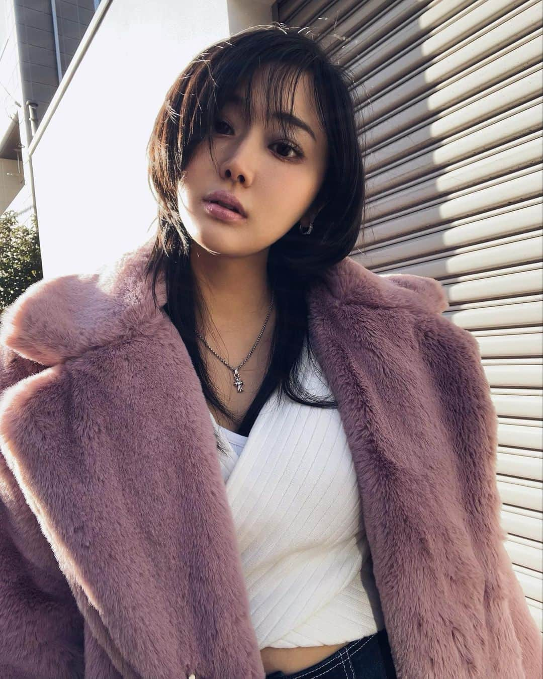 宮藤あどねさんのインスタグラム写真 - (宮藤あどねInstagram)「💜💖💗💓  ・  ・  3/18大阪チャンス撮影会 3/19 abema TV 修斗後楽園  ・  ・  ・ #宮藤あどね  #outer #grl #grl購入品 #自然光 #モノクロ写真 #写真好きな人と繋がりたい #royalparty #春 #骨格ストレート #ブルベ冬 #ブルベ #作品撮り #royalparty #chromehearts #修斗 #大阪 #格闘技好きな人と繋がりたい #ラウンドガール #修斗アンバサダー」3月5日 18時48分 - adochan121212