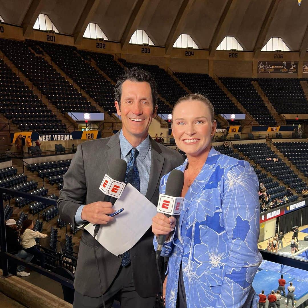 ブリジェット・スローンのインスタグラム：「Covered my FIRST EVER conference championship yesterday and it was so awesome and beyond exciting!  • I can’t put into words what it means to be on “this” side now & be able to cover the best of the best in NCAA Gymnastics but it is really freaking special 🤍  • Congratulations to all the winners from this weekend, and let’s bring on Regionals!」