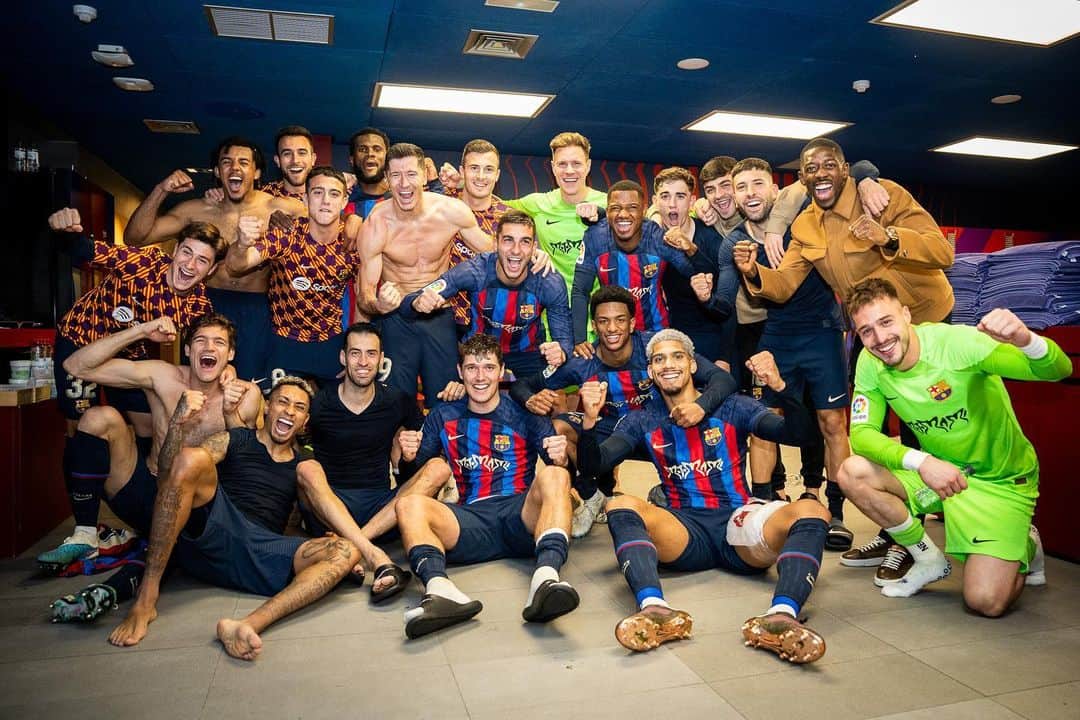 のインスタグラム：「Un pasito más cerca del objetivo!! Seguimos!💪🚀  Visca Barça🔴🔵🔴🔵  #marcosalonso」