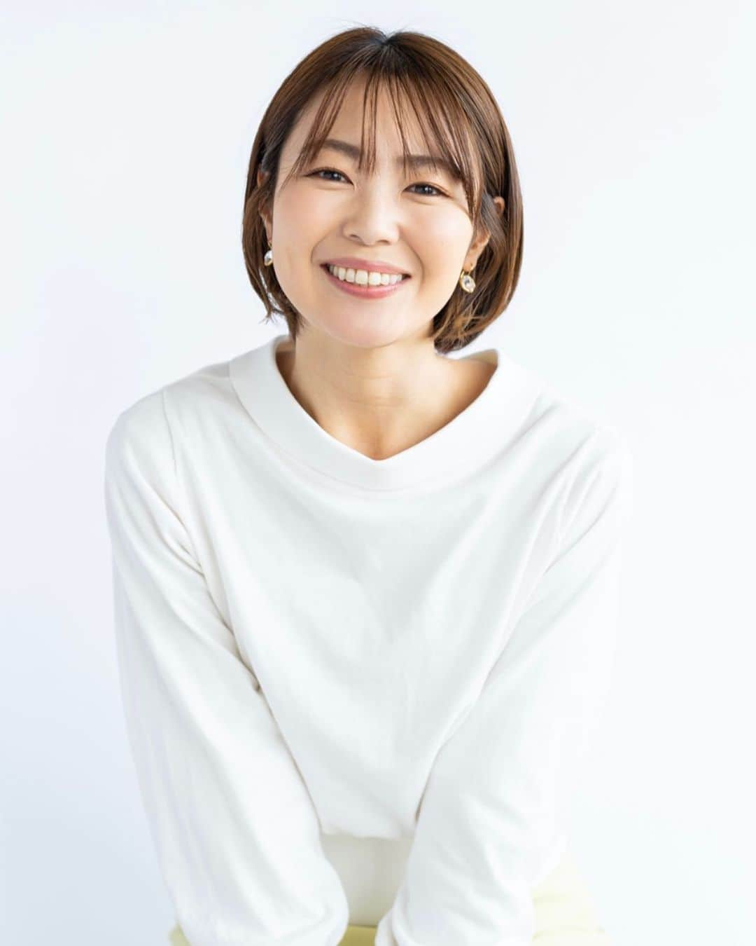 森直美のインスタグラム：「情報解禁✨ 4月から広島ホームテレビの新番組『ピタニュー』に出演することになりました🌸 夕方16時40分から、あなたにピッタリなニュースを届ける情報番組。私は金曜日の『推しピタ』というコーナーを担当します😊広島の皆さんの推しになれるように頑張ります✊  Twitterでご意見いただき、ピタニューでの宣材写真はコチラになりました😂🙏  https://www.home-tv.co.jp/newprogram-pitanew/  #広島ホームテレビ#新番組#ピタニュー#推しピタ#よろしくお願いします」