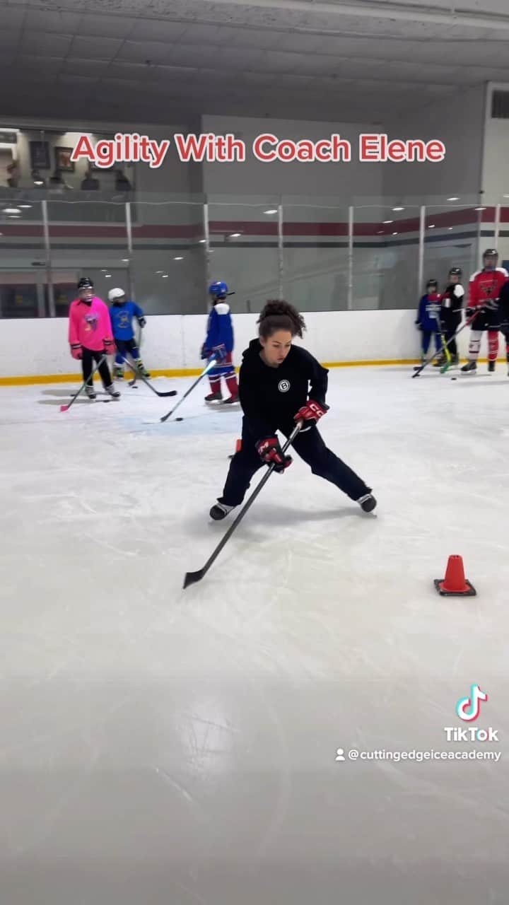 エレーネ・ゲデヴァニシヴィリのインスタグラム：「#BesaHockey #ellegedeevideos #edgework #Balance #Efficency #Speed  #Agility #ellegedeevideos #hockeytiktoks #sportstiktok #hockey #girlpower  @besahockey  @elle_elene」