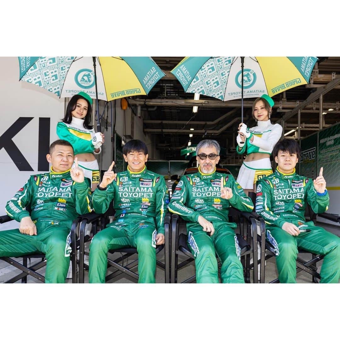 有栖未桜さんのインスタグラム写真 - (有栖未桜Instagram)「スーパー耐久Rd.1 鈴鹿戦🏎🏁 ⁡ 今年はクラウンからスープラとなり クラスもST-Z初参戦と心機一転で挑んだ開幕戦！ レースは途中で赤旗中断となりましたが 52号車は見事優勝しました！！！！🏆💚 途中抜かれたりと気を許せないレースでしたが 52号車のドライブ力とブレインはほんとに凄いです…！！👏 ⁡ ポールトゥウィン最高すぎる…！！！！😭✨✨ ⁡ ⁡ 今年も大好きなチームの表彰台を見ることができて 幸せだし幸先良すぎるスタート嬉しすぎますね！😖💚💚 みなさん2日間たくさんの応援 ありがとうございました！！！！ ⁡ 次の24hレースも厳しいレースが予想されますが 一緒にGreenBraveへ熱いエールを送りましょう🤘🏻🔥 次戦もよろしくお願いします💚💚 ⁡ ⁡ ⁡ #スーパー耐久 #s耐 #埼玉トヨペットgreenbrave #greenbrave #埼玉トヨペットサポーターズ2023 #レースクイーン #rq #コスプレイヤー #ショートカッ党 #ポートレートモデル #有栖未桜 #みおるー沼 #followme」3月20日 10時28分 - miiion_official