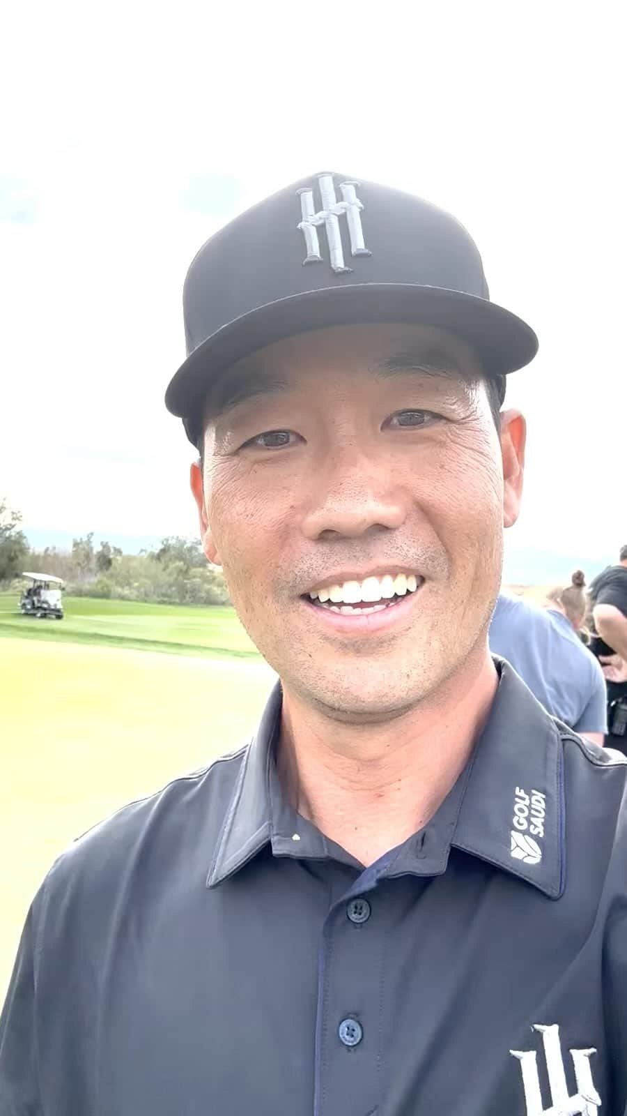 ケビン・ナのインスタグラム：「💬 ”What a day” @kevinna915   #LIVGolf #IronHeadsGC」