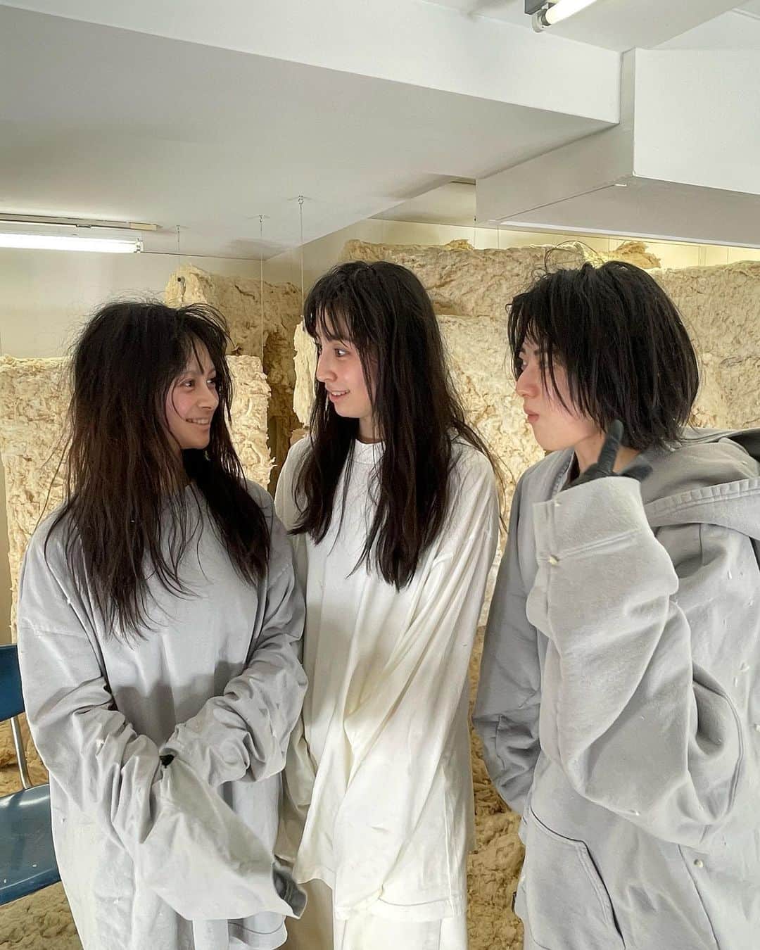 小高サラさんのインスタグラム写真 - (小高サラInstagram)「・  MIKIOSAKABE × EQUALND 23AW  Installation  Video : @udocorg  Hair: @djyusaku  Make up: @umeooo  Fitting / Action: Tanaka (MIKIOSAKABE) Staff/Script: Ito (MIKIOSAKABE)」3月20日 11時19分 - sara_odaka_official