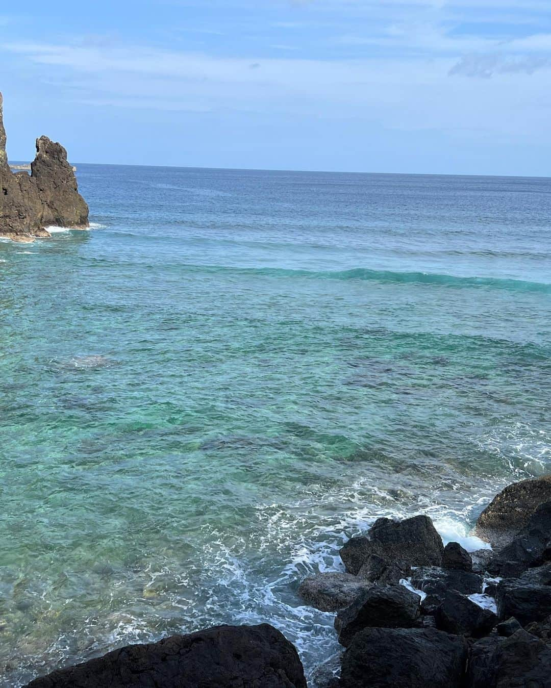 亜沙さんのインスタグラム写真 - (亜沙Instagram)「遊郭慰安旅行〜奄美大島編〜 改めてありがとうございました。 大島紬の着物を着てイベントしたり。奄美のラジオに出演したり。海を見たり。などなど… 馴染みの皆さんと作り上げた企画だと思います。楽しかったー！ 載せられる写真をちょっと載せておきますね。 またいつかこんな企画が出来るように引き続き頑張りますね。＾＾ #亜沙　#遊郭　#大島紬 #和楽器バンド　#ボカロP #asa #wagakkiband #FC旅行　#奄美大島」3月20日 13時17分 - asa.bassist