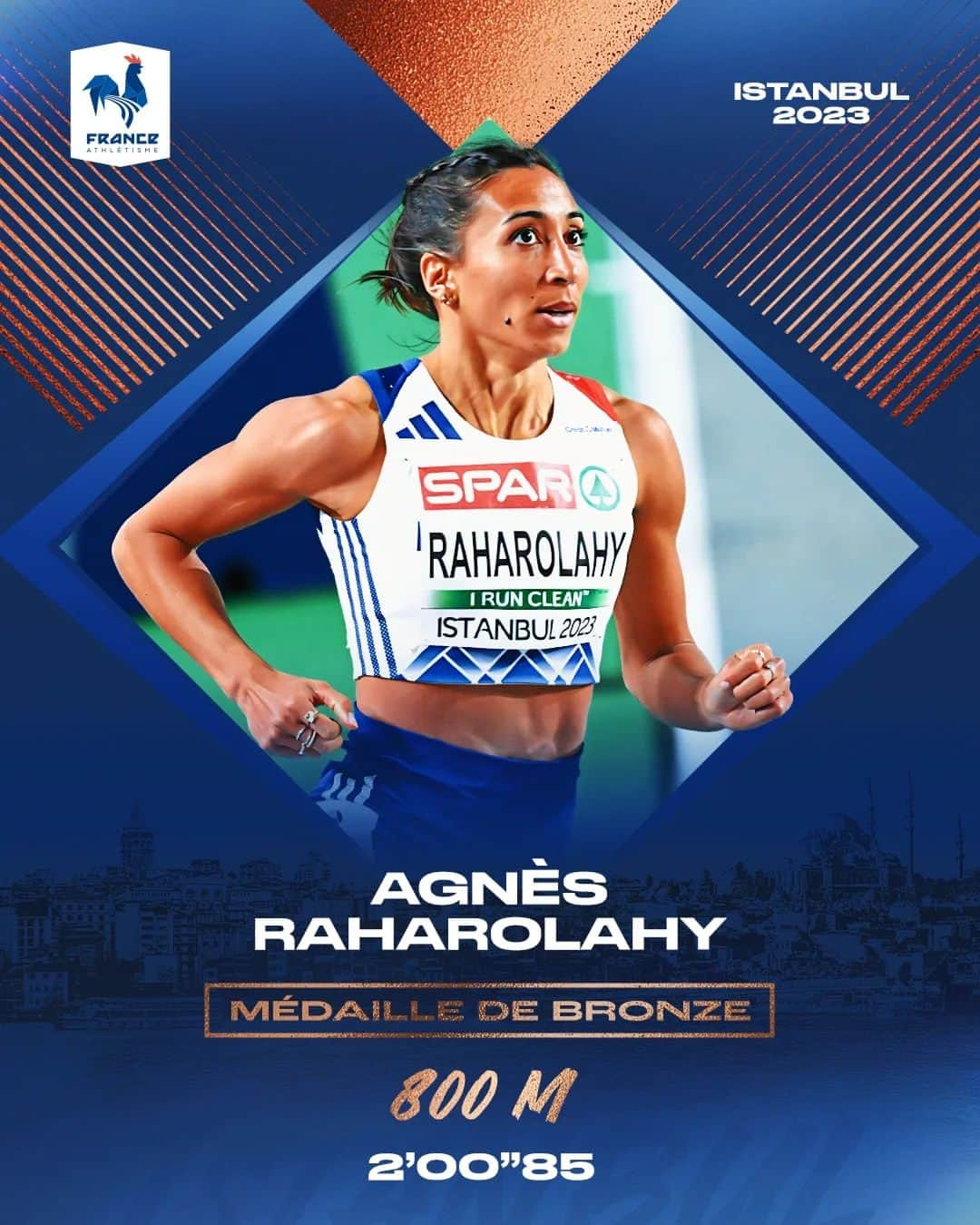 アニエス・ラーロライのインスタグラム：「🥉 𝗠𝗲́𝗱𝗮𝗶𝗹𝗹𝗲 𝗱𝗲 𝗯𝗿𝗼𝗻𝘇𝗲 ! . 🇫🇷 Agnès Raharolahy se classe 3e de la finale du 800 m des Championnats d’Europe en salle en 2’00’’85 à #Istanbul2023 ! . 👍 Un podium de plus pour les Bleus ! . 📷 @stephanekempinaire / KMSP / @ffathletisme 📢 #FFA #athle #athlé #athletisme #athlétisme #trackandfield #athletics #atletismo」