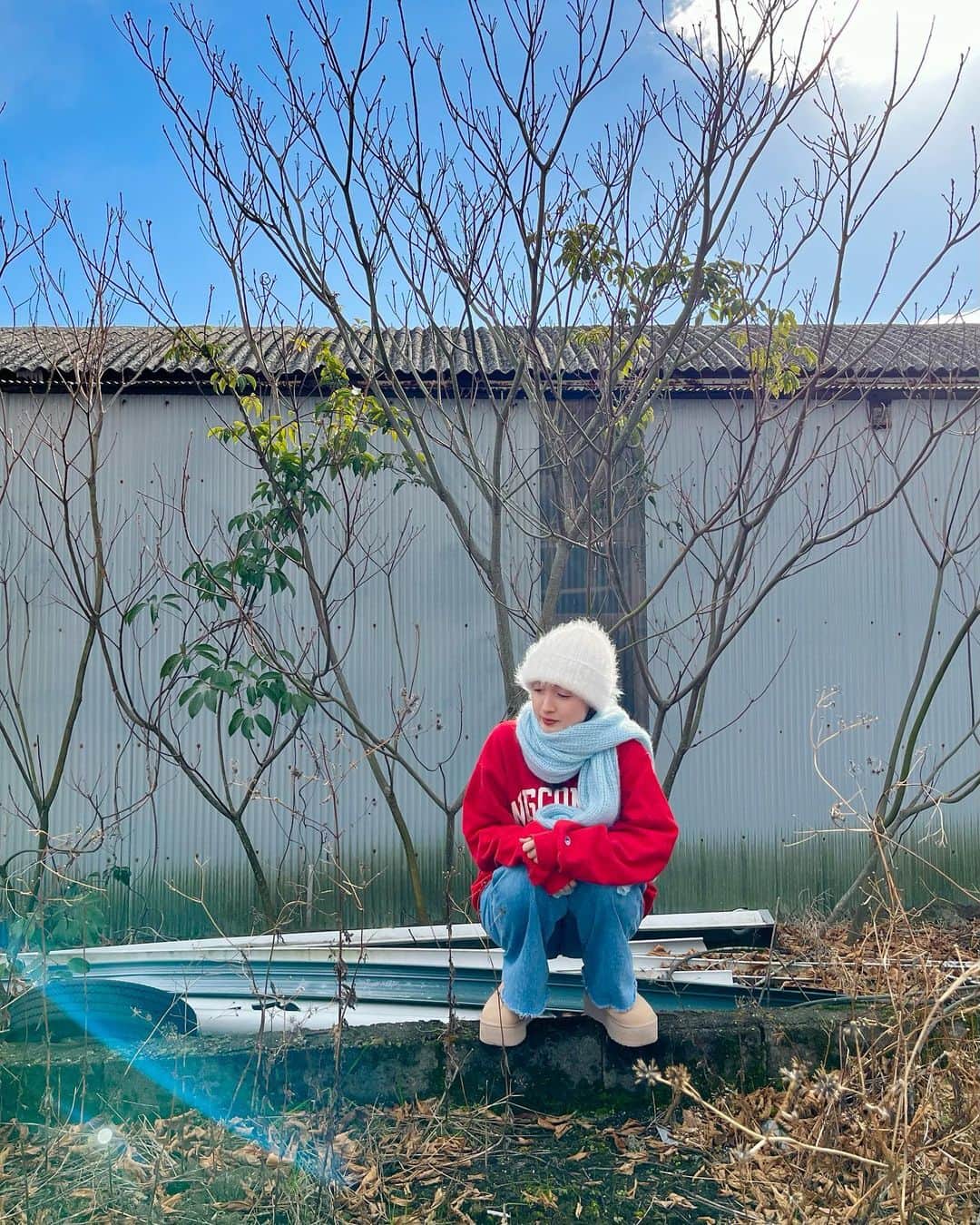 奥村佳恵のインスタグラム：「🌬️🌲🤧 #くしゃみの季節」