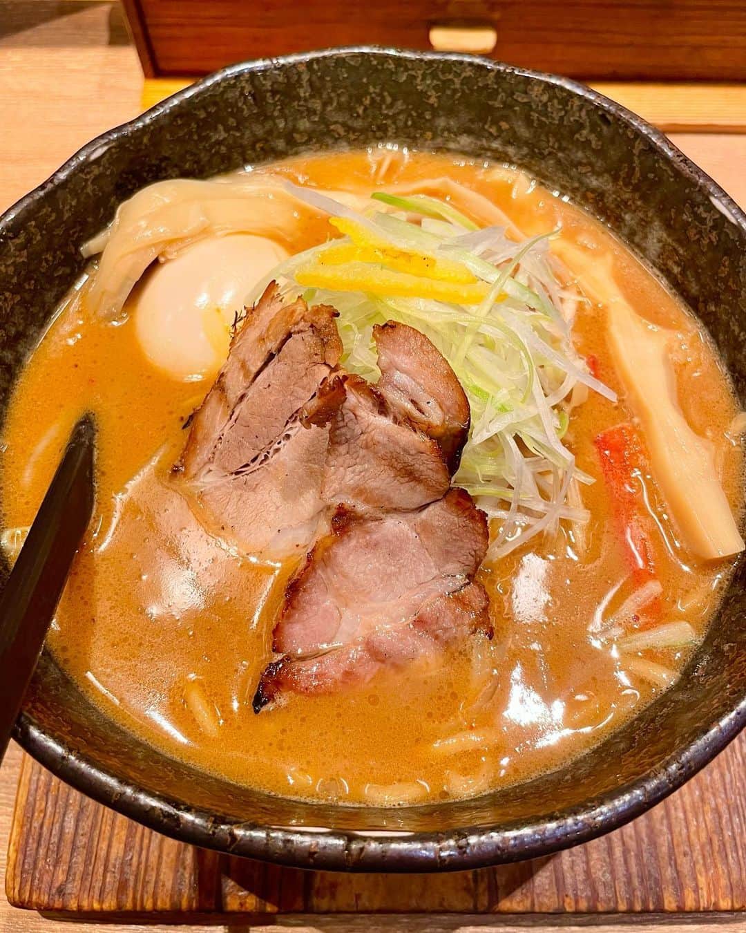 Yusukeのインスタグラム：「定期的に来る！ラーメン投稿でぇす！ 味噌ラーメン🍜  #麺好き #ラーメン好き #ラーメン#みそらーめん #味噌が一番」