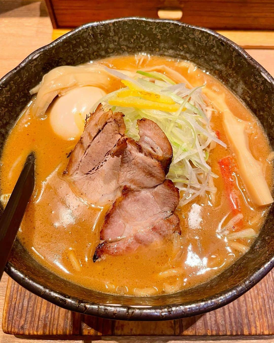 Yusukeさんのインスタグラム写真 - (YusukeInstagram)「定期的に来る！ラーメン投稿でぇす！ 味噌ラーメン🍜  #麺好き #ラーメン好き #ラーメン#みそらーめん #味噌が一番」3月5日 21時44分 - hero_yusuke