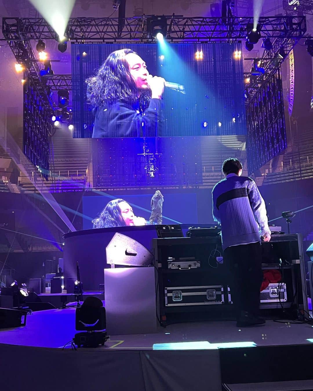 佐久間宣行のインスタグラム：「おまけ  Creepy Nutsのリハが格好良すぎて撮った写真  #東京03creepynuts武道館」