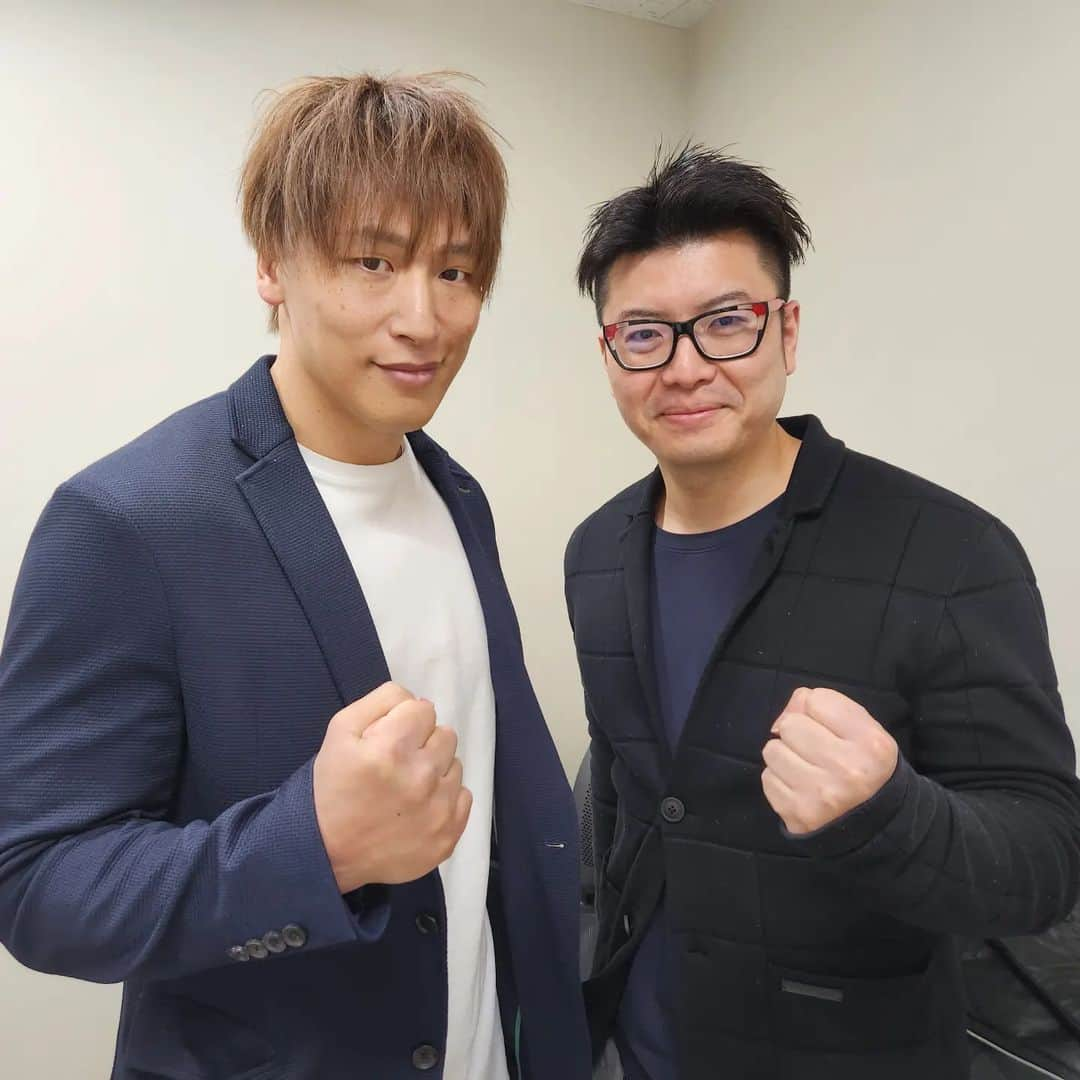 鈴木芳彦さんのインスタグラム写真 - (鈴木芳彦Instagram)「KNOCK OUT 代々木大会、素晴らしい戦いの連続でした！解説の高崎計三さん、谷川貞治さん、ゲスト解説飯伏幸太選手、放送席も盛り上がりました！ありがとうございました！ #キックボクシング #knockout #格闘技 #高崎計三 #谷川貞治 #飯伏幸太 #鈴木芳彦」3月5日 22時52分 - suzukiyoshihiko0430