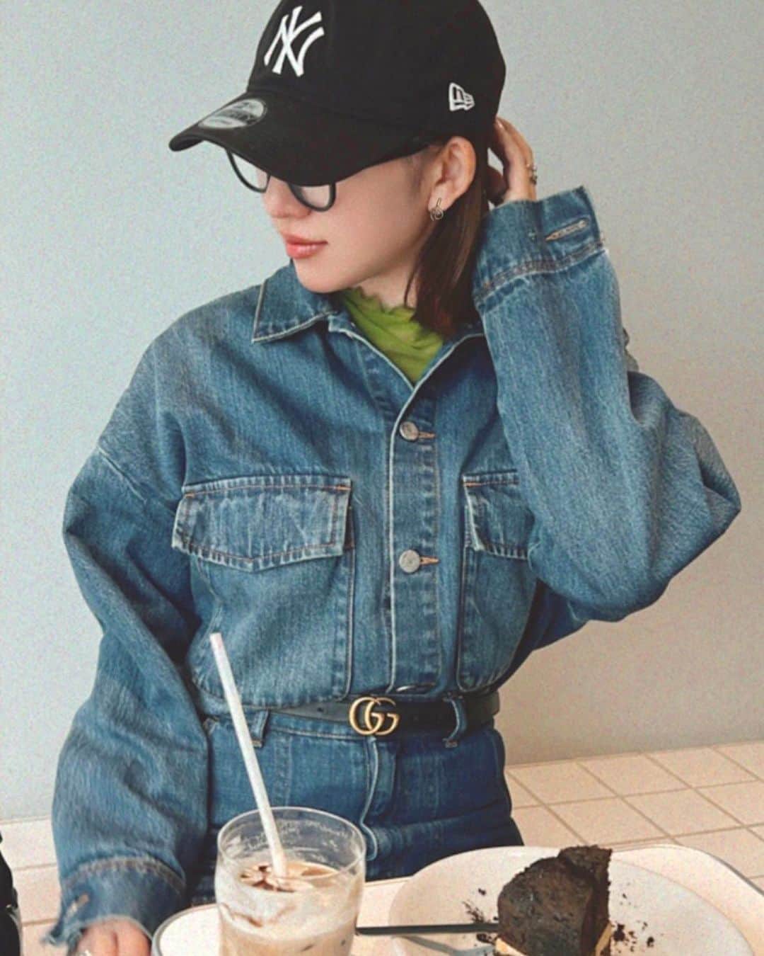 SEIKAのインスタグラム：「ootd👖🐶」