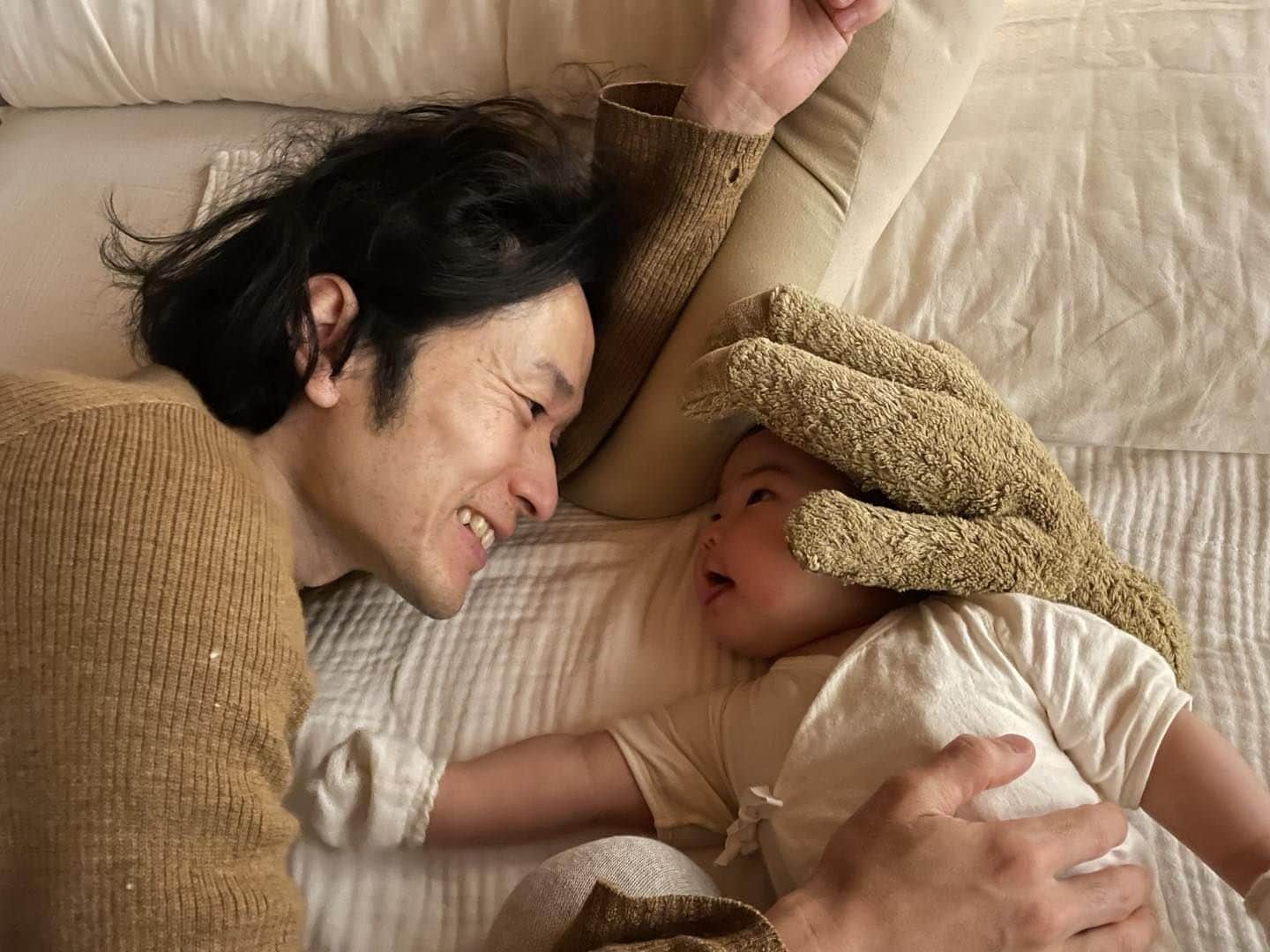 のインスタグラム：「One year ago」