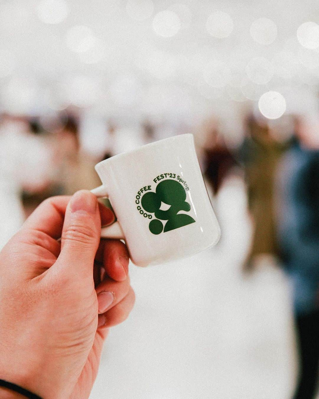 goodcoffeemeさんのインスタグラム写真 - (goodcoffeemeInstagram)「GCF Mini mug 完売しました！  博多阪急で開催中の「Good Coffee Fest 2023」で、飲み比べセットでご用意した2,500個が全て完売となりました。  カップ販売終了後、 紙コップにはなりますが引き続き飲み比べをお楽しみいただけます。  明日3/7(火) 17:00の閉場まで、皆様のお越しを心よりお待ちしております！  #goodcoffeefest」3月6日 15時18分 - goodcoffeeme