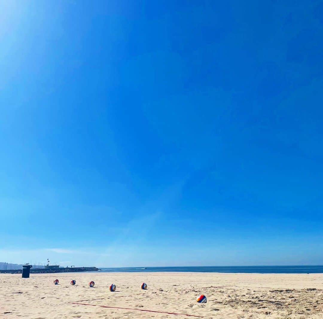 橋本涼加さんのインスタグラム写真 - (橋本涼加Instagram)「#toyota #beachvolleyball   #losangeles #hamosabeach   シーズンインに向けてロス合宿に来ています。 毎日その日の自分にできることを一生懸命頑張るのみ☺︎ 今年はどんな1年にできるかな。」3月6日 14時58分 - suzukahashimoto