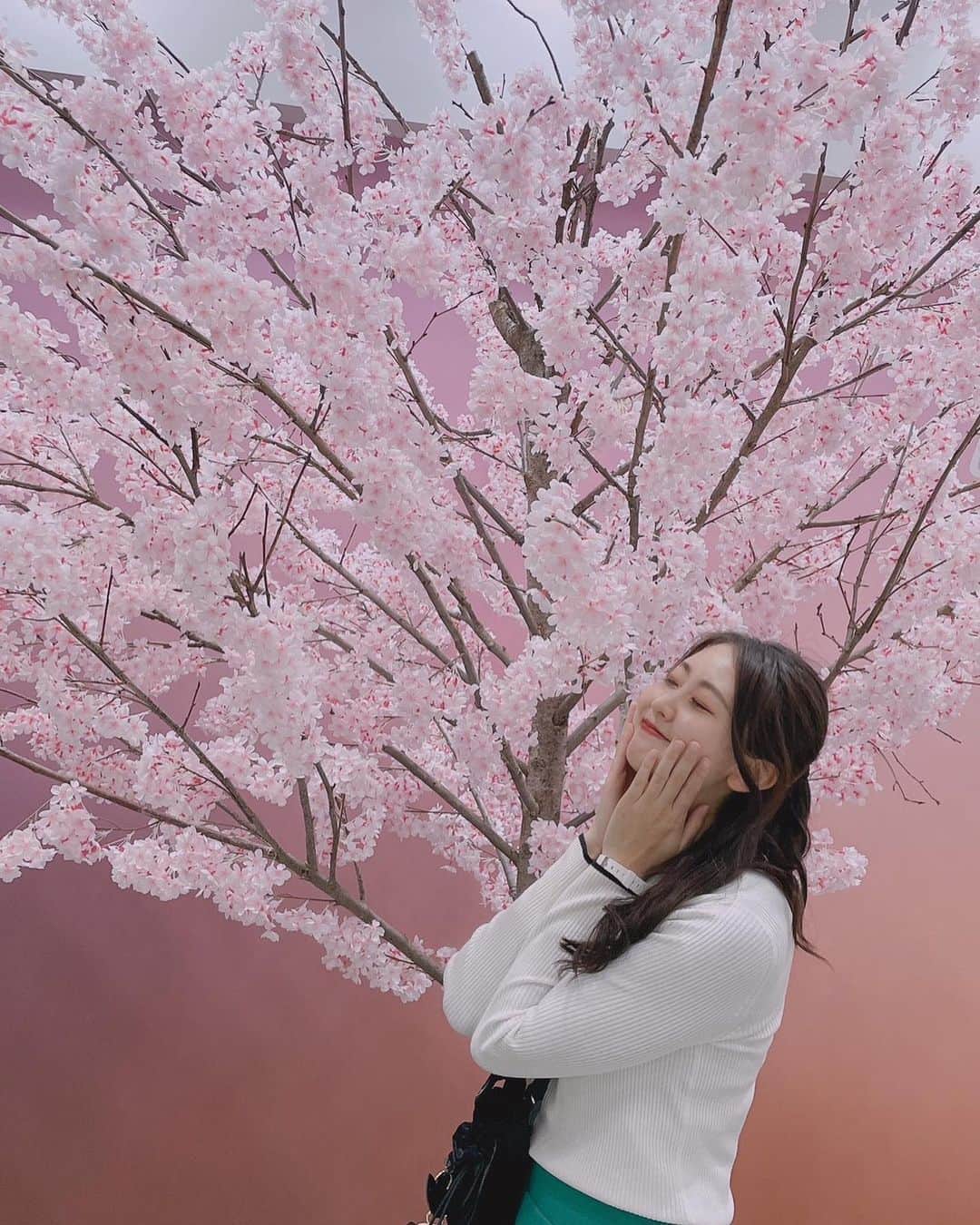 古城優奈のインスタグラム：「春よ〜来い。」