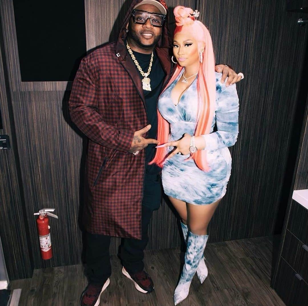 マック・メインのインスタグラム：「Rolling Loud 📸 #YoungMoney」