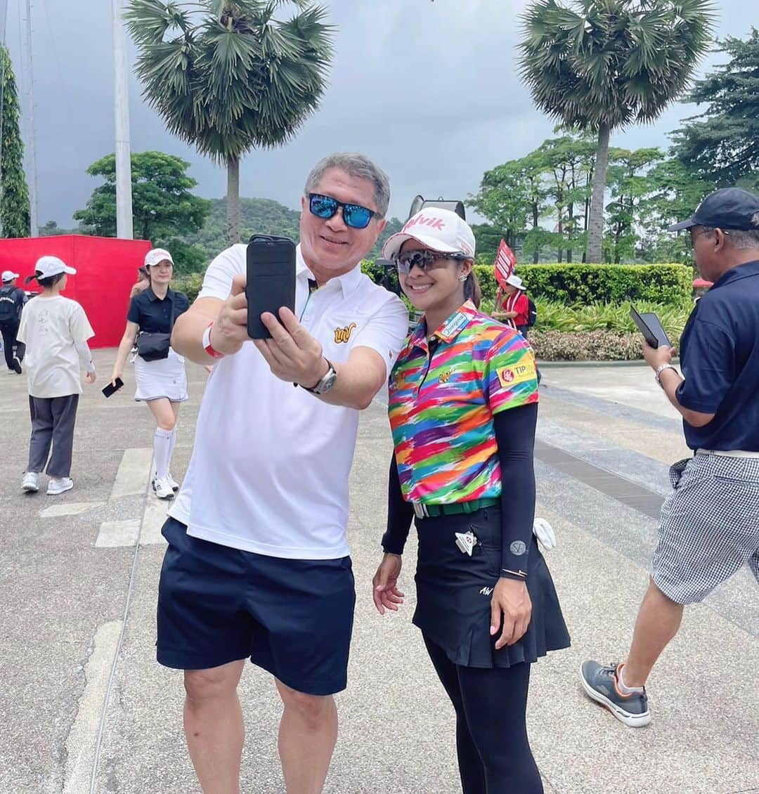 ポーナノン・ファトラムさんのインスタグラム写真 - (ポーナノン・ファトラムInstagram)「Thank you @hsbcwomensgolf in Singapore 🇸🇬 for such a great experience this year.🤟 Even though the result did not come out as expected but you always welcome me with great hospitality as usual. See you again next year 😊💕」3月6日 13時24分 - waen_pornanong