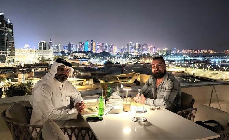 マーティ・スカルのインスタグラム：「Qatar part two. 🇶🇦   Thank you @alialmarafi @qpw_wrestling」