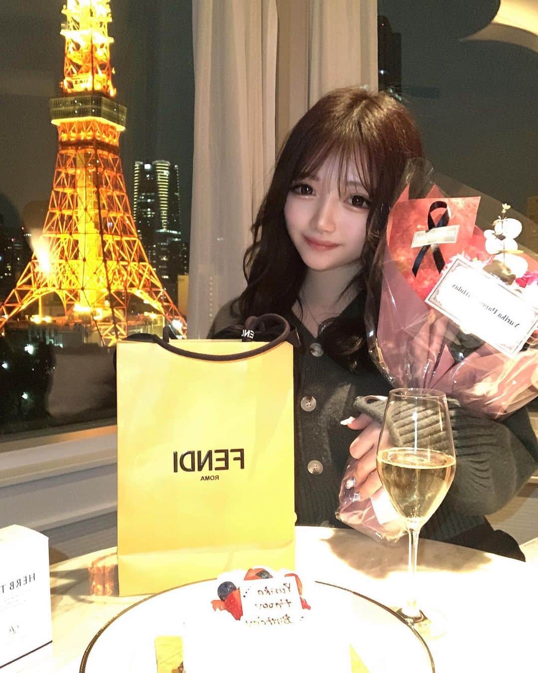 中明佑里花さんのインスタグラム写真 - (中明佑里花Instagram)「mybirthday 🧸♡ 1日遅れちゃったけど、笑 これからもこんなゆりかをよろしくお願いします 😌」3月7日 0時09分 - yurika__0306