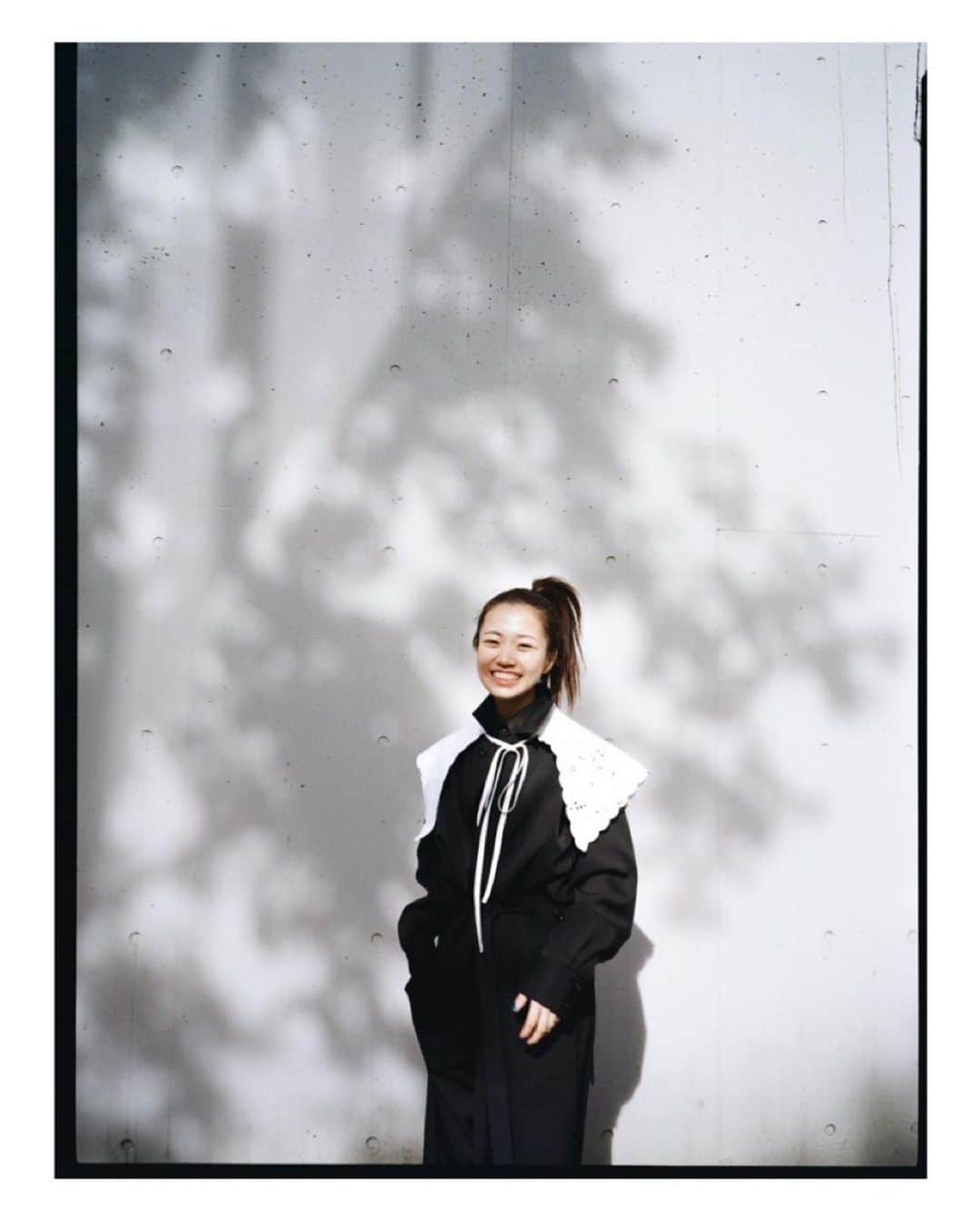 秋谷百音さんのインスタグラム写真 - (秋谷百音Instagram)「l am… ###  前回に引き続きbig love🫶 📸 @kanatarumi  💄 @toyamaaaaa  👗 @nana.takasaki8647.s   いつもと違う自分に出会えました。 楽しくて嬉しい。  #作品撮り #写真 #photo #portraitphotography #portrait #photography #フィルムカメラ #フィルム写真 #film #filmphotography #film_jp #晴れ #shine #sunshine #writtenafterwards」3月6日 17時35分 - lespros_mone