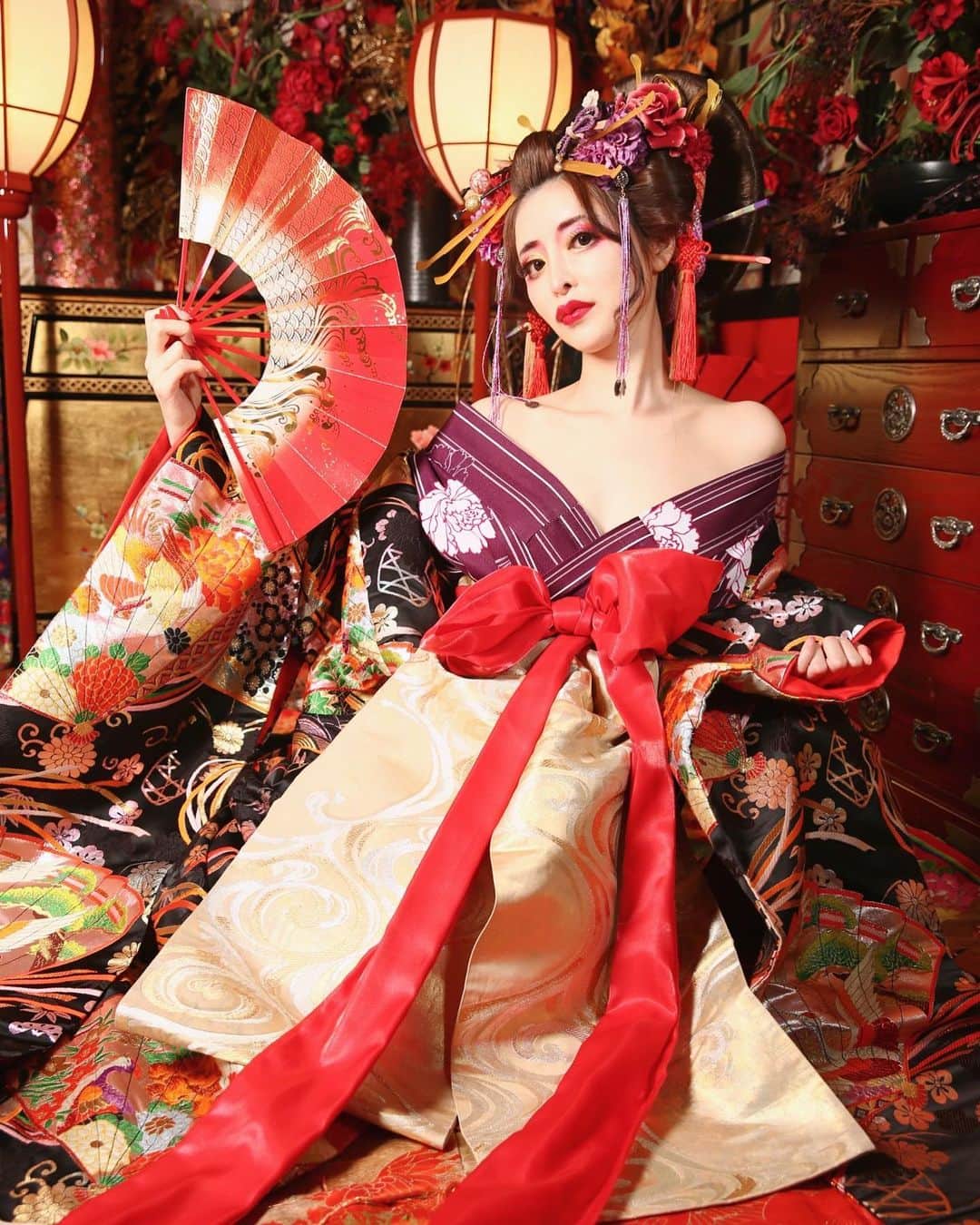 桃瀬えりなのインスタグラム：「京都花魁♡ 𝑷𝒂𝒓𝒕2👘  #kyoto #oiran #sexy #follow #followme #京都 #祇園 #花魁 #花魁体験 #心花雫」