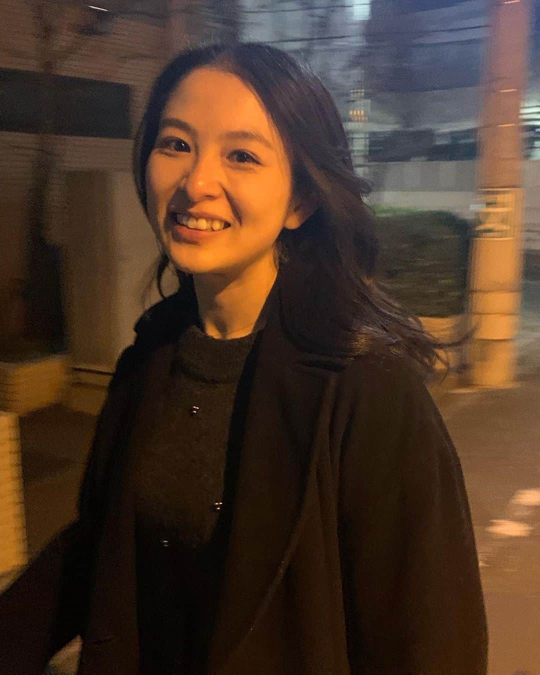 のインスタグラム：「夜散歩🌙🚶  映画「RRR」観たの、すごくよかった 豪速ド直球のインドの怒り フィクションの世界だから表現できるなぁ こんなぶつけ方をしたい」