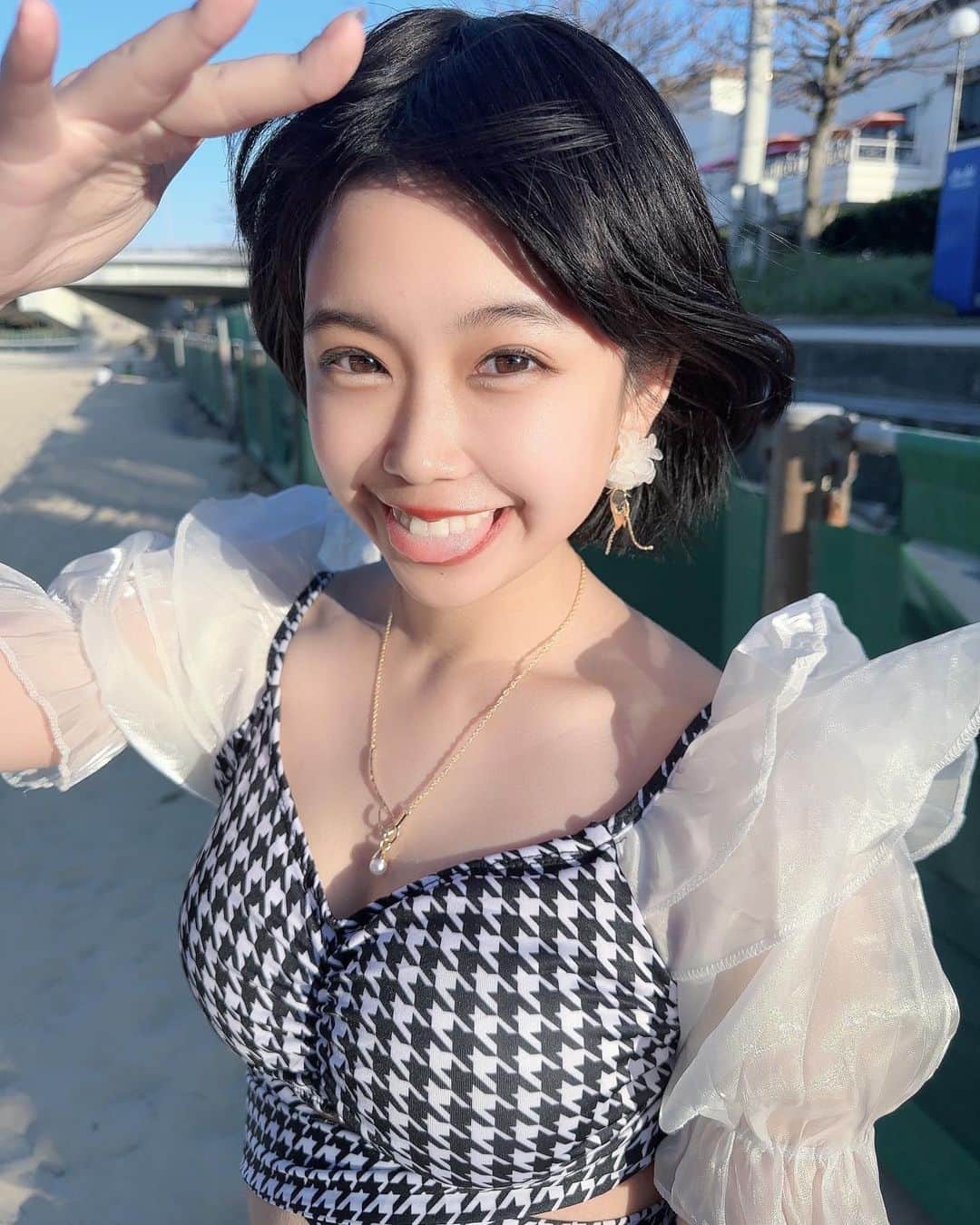 のインスタグラム：「ひと足先に夏感じてきました🏝🌊☀️  #沖縄#旅行#観光#beach#海#水着」