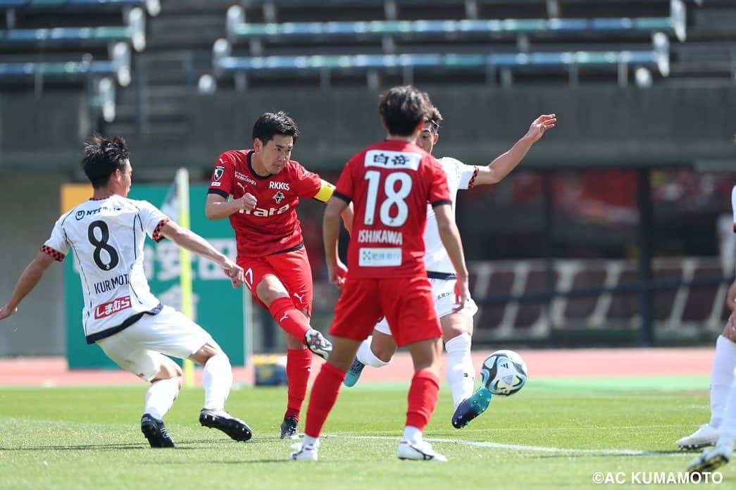 平川怜さんのインスタグラム写真 - (平川怜Instagram)「ホームで今シーズン初勝利することができて最高でした！  たくさんの応援ありがとうございました。  #ロアッソ熊本 #カモンロッソ」3月6日 19時13分 - rei_hirakawa