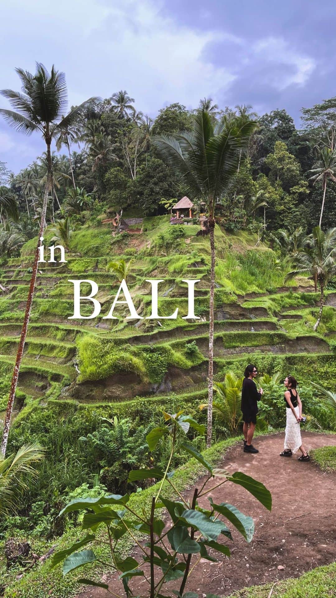 佐々木彩乃のインスタグラム：「BALI旅🌴🌈 また直ぐに行きたくなったバリ。今回の旅は色々まわる事にしたので沢山下調べしたらバリの事だいぶ詳しくなった🤣 次はどこ行こう🌍  #bali #baliindonesia #balilife #バリ島 #バリ島旅行」
