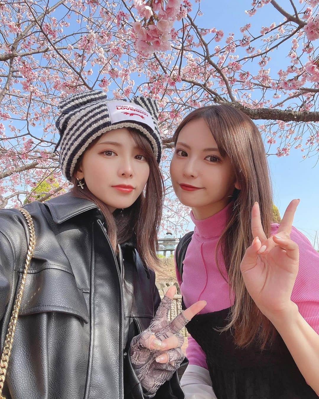 西村歩乃果のインスタグラム：「弾丸熱海🌸  桜咲いててびっくりした🙃 もう春かあああ。 癒された  #熱海　#観光　#映えスポット」