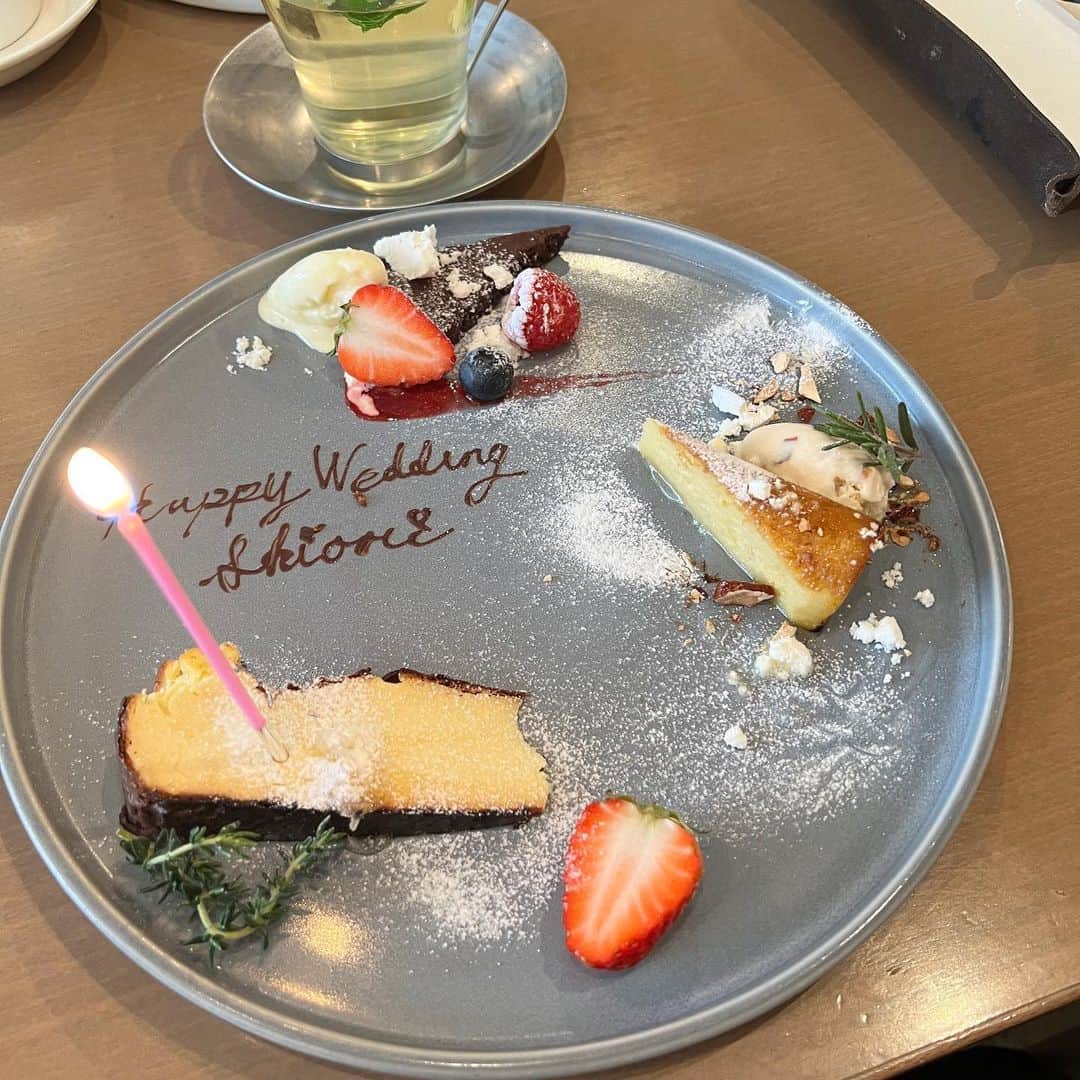 待鳥志織のグルメインスタ