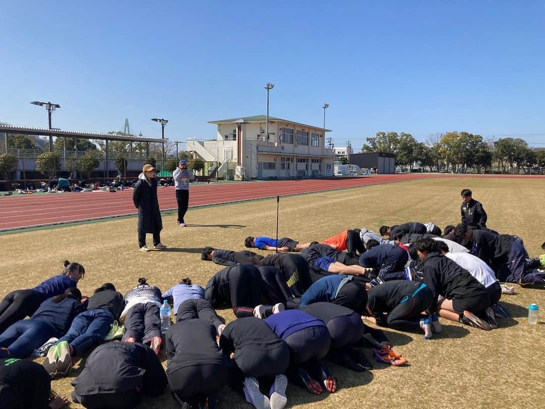 市川華菜のインスタグラム：「😤 🍊和歌山合宿🍊 最終日200mエンドレス 200×3 3セット ラストセットの本数をかけて戦い⚡️ 1人からも応援されない じゃんけんは初めてだ笑  合宿はやっぱりいいですね 雰囲気も良く、仲間意識が高まり、お互いに刺激されて とても良い合宿ができました😊 今年も 頑張っていきましょう🏃‍♀️🌸」