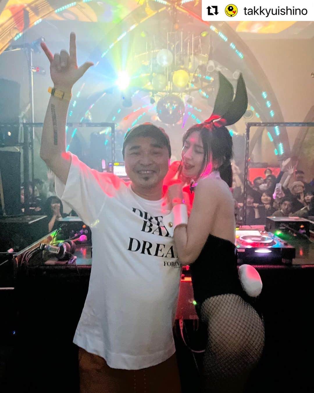 のインスタグラム：「So Hot🔥🔥🔥  #Repost @takkyuishino with @use.repost ・・・ TOWA TEI,Takkyu and Bunny@KyotoWrld  #japanesemusic #techno  #DJ #NINJAHEAD  #電気グルーヴ」